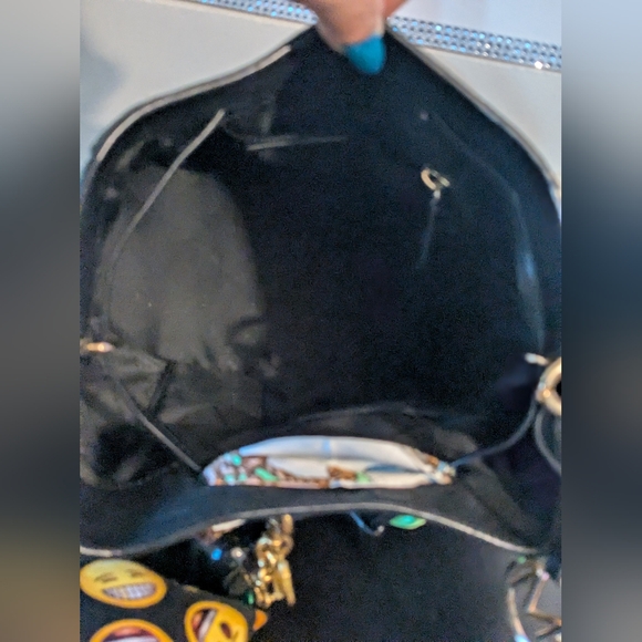 Michael Kors Nicole Leather Bucket Drawstring Crossbody Bag - Picture 13 of 14